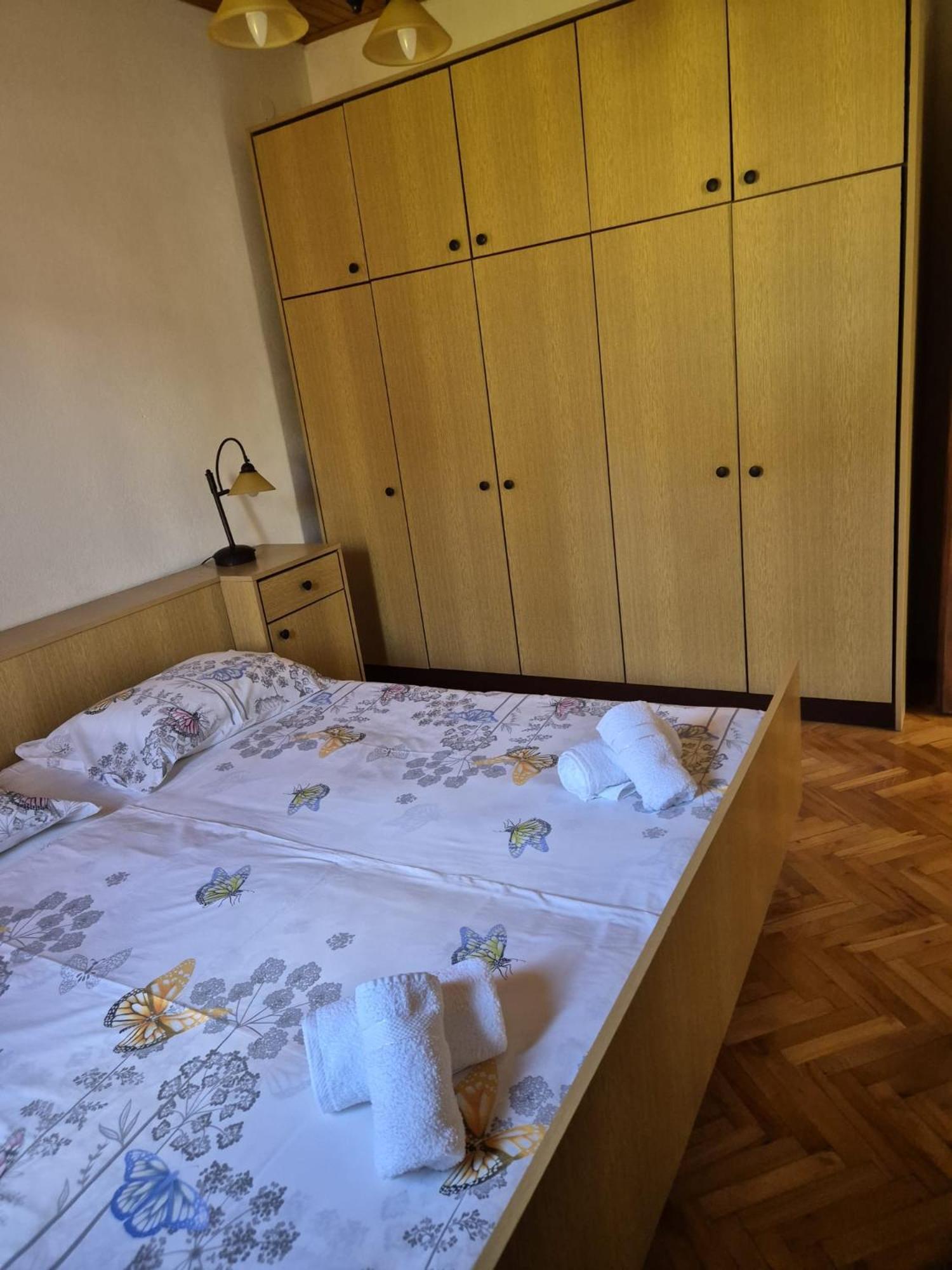 Apartmani Ino Škrip Buitenkant foto